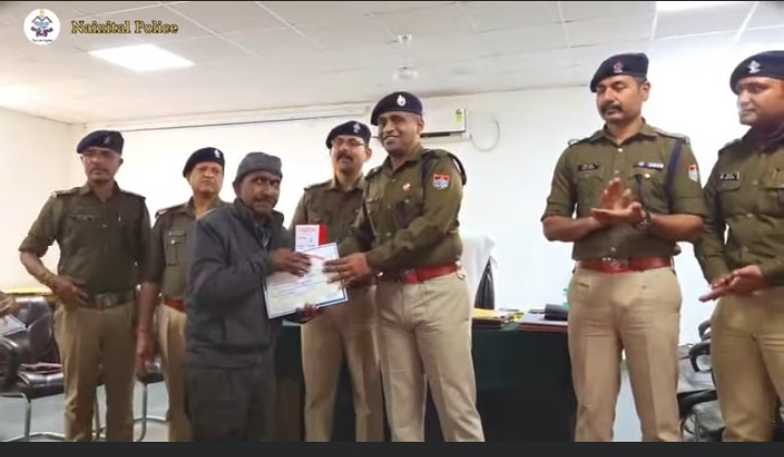 🏅 नैनीताल के ‘सुपर कॉप्स’ का सम्मान — एसएसपी मंजुनाथ टीसी की पहल से जवानों का बढ़ा मनोबल, मेधावी बच्चों को मिली स्कॉलरशिप