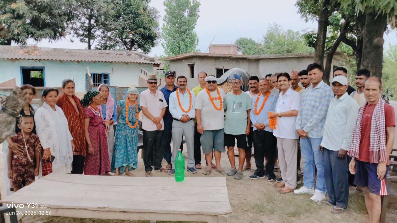 बिन्दुखत्ता में कांग्रेसी नेता राजेन्द्र खनवाल ने उठाई जनसमस्याओं की आवाज, जनसंवाद बैठक में विकास के मुद्दों पर हुई चर्चा