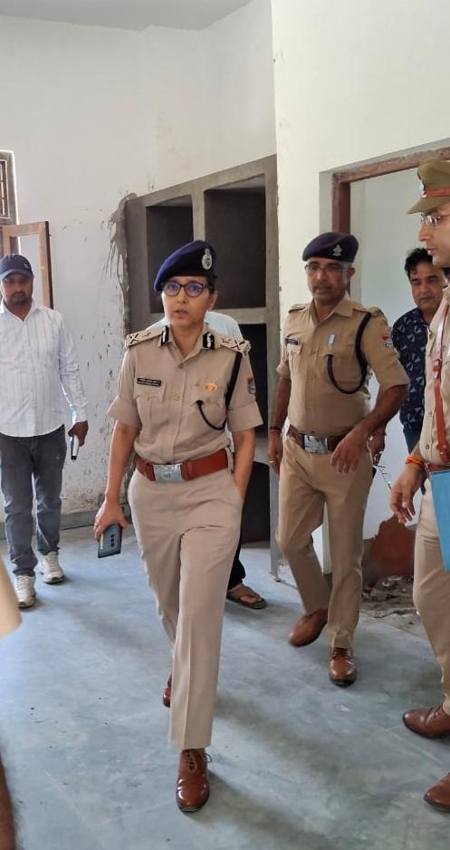 आईजी निवेदिता कुकरेती ने परखी बेतालघाट थाने की व्यवस्था, पुलिसिंग और निर्माण कार्यों पर दिए कड़े निर्देश