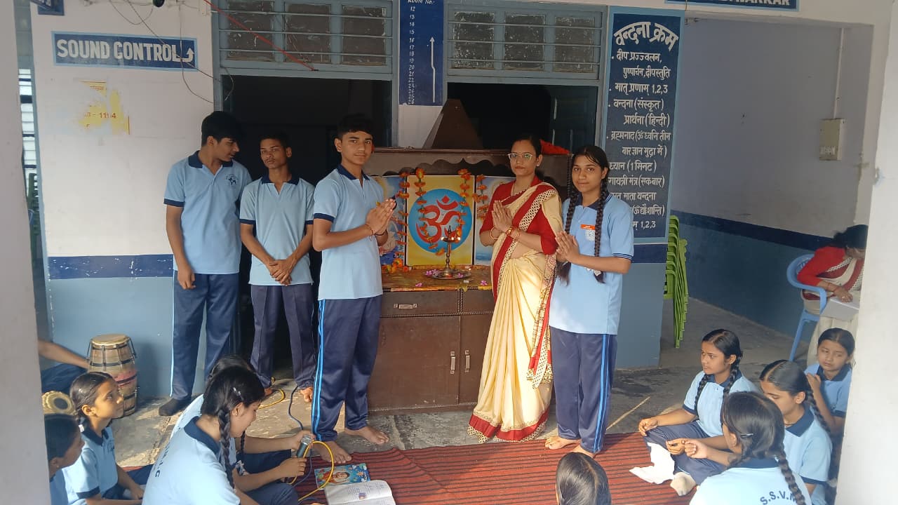 हरेला सप्ताह: रितेश शर्मा सरस्वती विद्या मंदिर में गूंजा पर्यावरण संरक्षण का संदेश, वृक्षारोपण और भाषण प्रतियोगिता में विद्यार्थियों ने दिखाई प्रतिभा