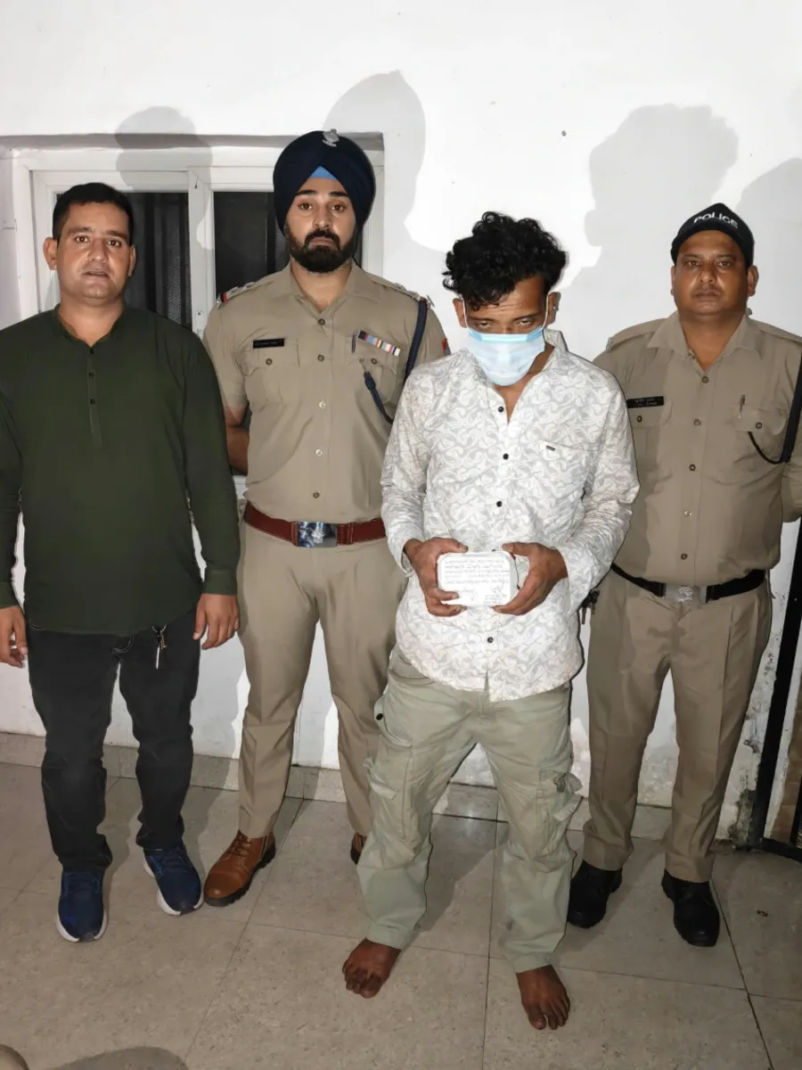 ऑपरेशन प्रहार: बनभूलपुरा में पुलिस का शिकंजा, 12.20 ग्राम स्मैक के साथ 32 वर्षीय अमन सिद्दीकी गिरफ्तार